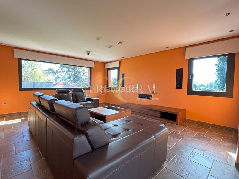 Foto b07a60fd-8326-4c97-8e3e-690288992a31. Chalet exclusiva fantástico chalet en mareo. en Leorio Gijón