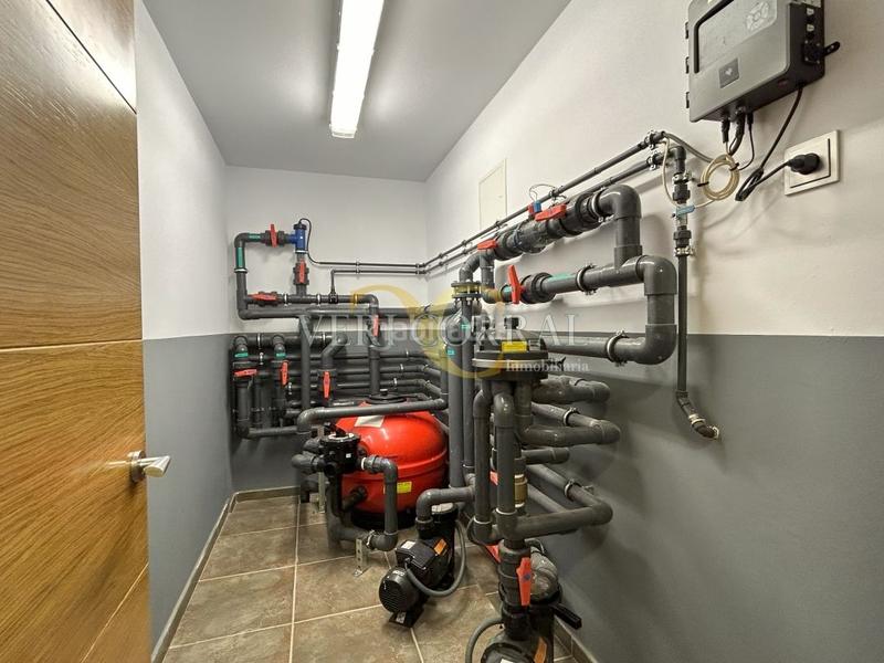 Foto b9004fcf-e6a2-4955-98c0-0efc223d833e. Chalet exclusiva fantástico chalet en mareo. en Leorio Gijón