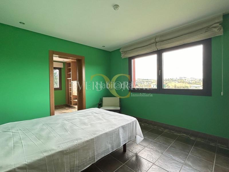 Foto c57a2fa6-718a-4cc6-a86d-c69cf9c49ec3. Chalet exclusiva fantástico chalet en mareo. en Leorio Gijón