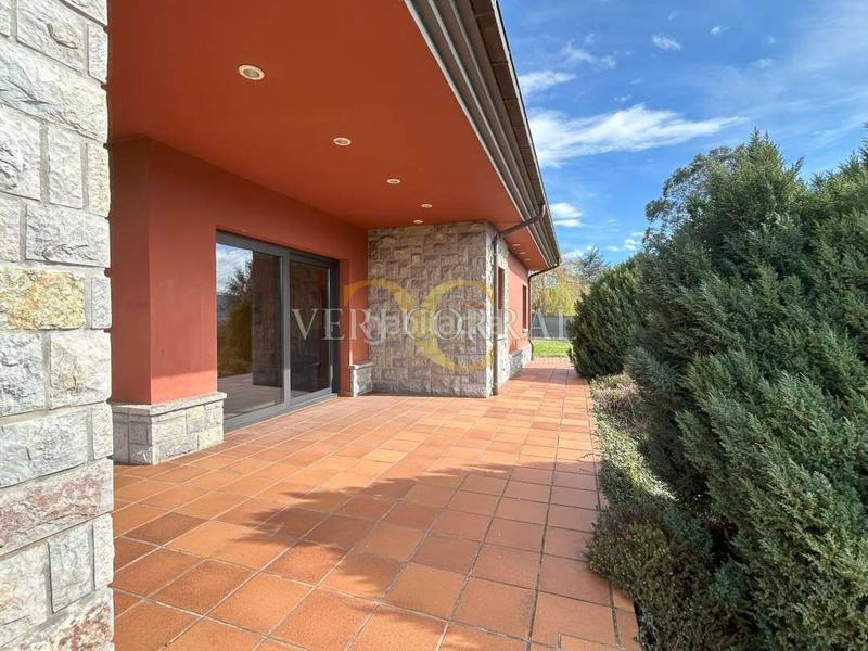 Foto c6b44aa6-35f5-41ac-b458-4be8c9b99d24. Chalet exclusiva fantástico chalet en mareo. en Leorio Gijón