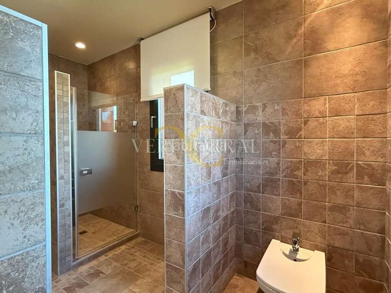 Foto d65a80d7-baa5-446c-bbd7-472363836147. Chalet exclusiva fantástico chalet en mareo. en Leorio Gijón