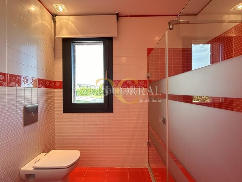 Foto d9015b6a-4df0-4cc9-9e3f-b843b2d0fe0b. Chalet exclusiva fantástico chalet en mareo. en Leorio Gijón