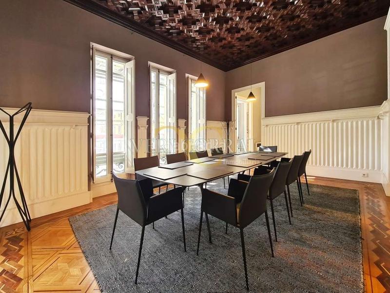 Foto 02558690-08ee-4aa8-ba22-9ac9d03411ef. Alquiler piso edificio emblemático en la plaza del parchís. en Gijón