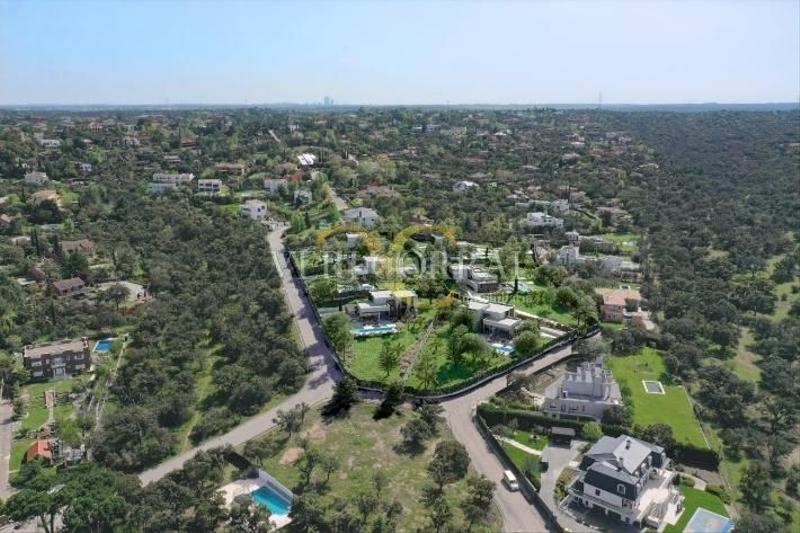 Foto abe6a7de-3dec-442d-bdbe-11766f4eefd5. Chalet avec chauffage parking piscine dans Ciudalcampo