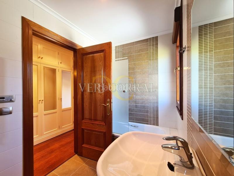 Foto 38a395e8-e0bc-43c9-94eb-4815e5141a15. Chalet exclusivo chalet en Montecerrao. en Montecerrao Oviedo