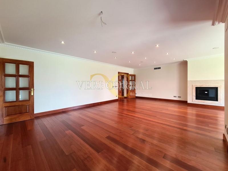 Foto a689e102-23bc-45c5-a504-39a9b4a8a37d. Chalet exclusivo chalet en Montecerrao. en Montecerrao Oviedo