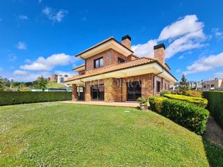 Xalet  Calle llanera. Exclusivo chalet en montecerrao.