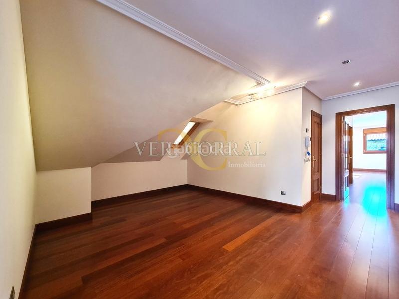 Foto ad3d8805-b7a0-44ea-9417-963599190ac9. Chalet exclusivo chalet en Montecerrao. en Montecerrao Oviedo