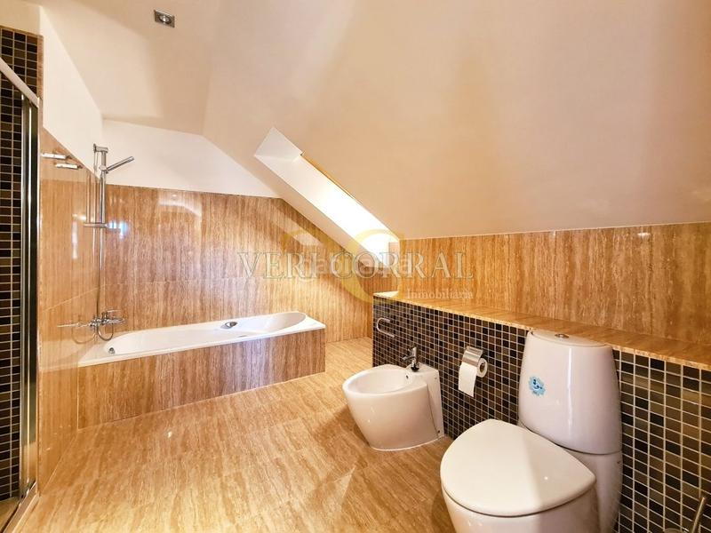 Foto e97373b8-75c2-455d-80fe-06acb03e2c7d. Chalet exclusivo chalet en Montecerrao. en Montecerrao Oviedo