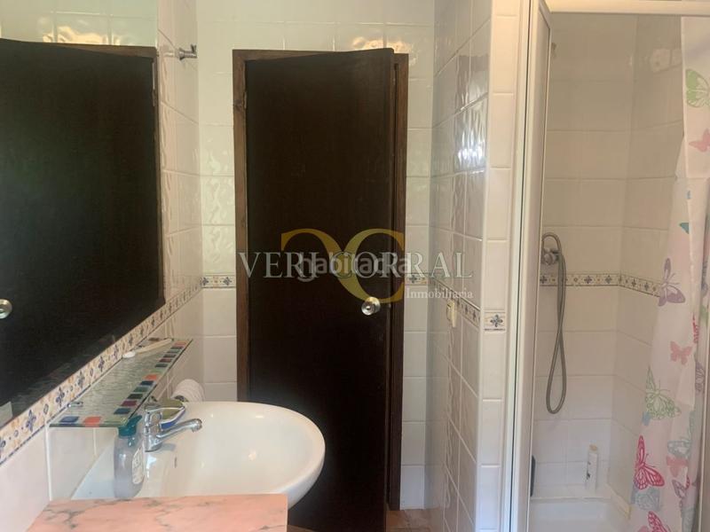 Foto 677c1177-dd63-4a4f-9ab8-b35676d10eec. Casa exclusiva casa a 1,5 kilómetros de la playa de san antolín. en Llanes