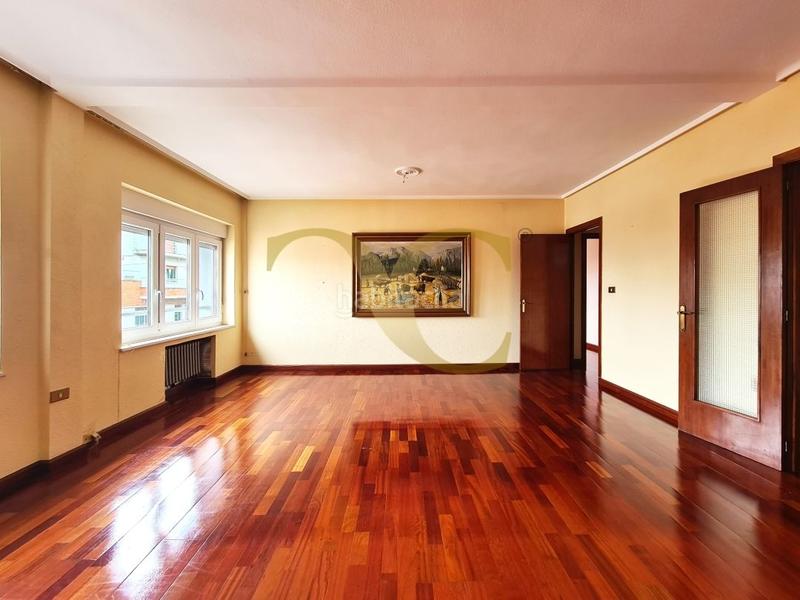 Foto 0b3753ba-a0f3-4f8e-9009-736be497f59d. Piso exclusiva piso con terraza en el Centro . en Gijón