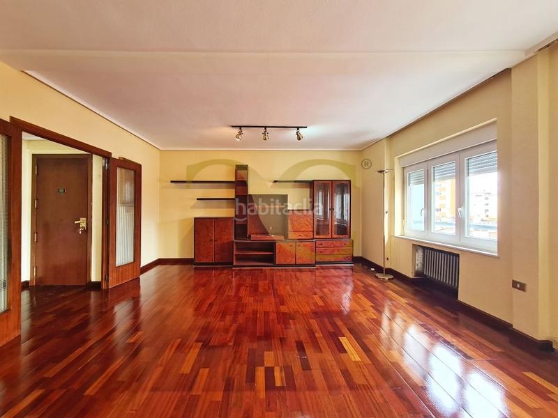 Foto ac17efa5-6e0b-46e1-8301-dbaa193edbf2. Piso exclusiva piso con terraza en el Centro . en Gijón