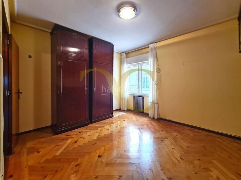 Foto f0c518d3-c909-45d6-8813-6aac7455345b. Piso exclusiva piso con terraza en el Centro . en Gijón
