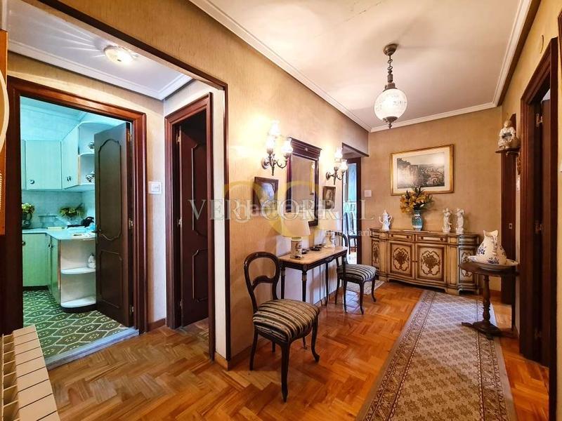 Foto f165d8e8-3a99-4f3b-b365-679d38b6a8d4. Piso propiedad con mucho encanto . en Noreña