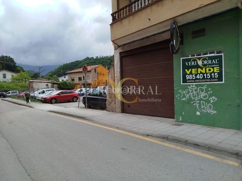 Foto bb68c1cb-ea07-40ed-a945-5630d55d6065. Local comercial a Parres