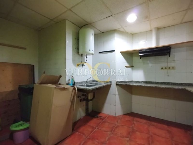 Foto f95f834e-8ace-42fd-9666-cebabdc9b971. Local comercial a Parres