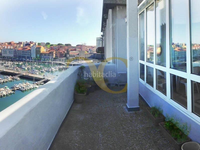 Foto a3e164ae-5201-4238-8b80-c1937d3b41d0. Pis amb calefacció a Centro Gijón