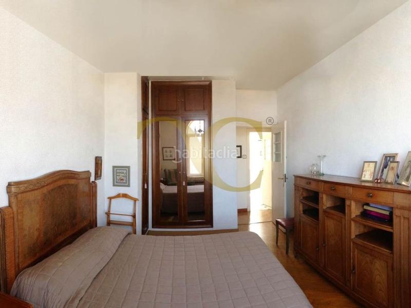 Foto a8aeda90-fde3-4d6a-ac80-14a931548e69. Pis amb calefacció a Centro Gijón