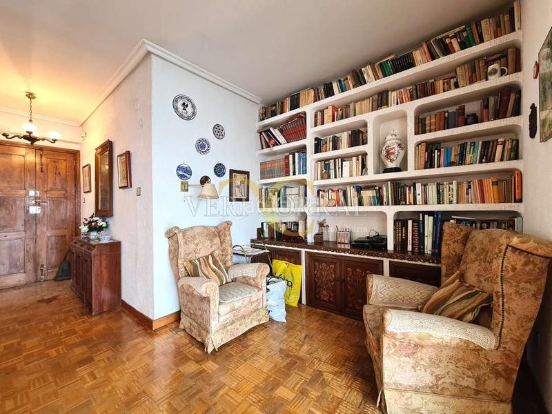 Foto c2cb15eb-9e84-4cc8-a61c-786a4e4ad2f4. Pis amb calefacció a Centro Gijón