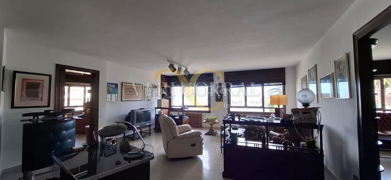 Foto 5a64bb2b-5033-433e-bbd9-1bb2844c3415. Rent office space with heating in Centro Gijón