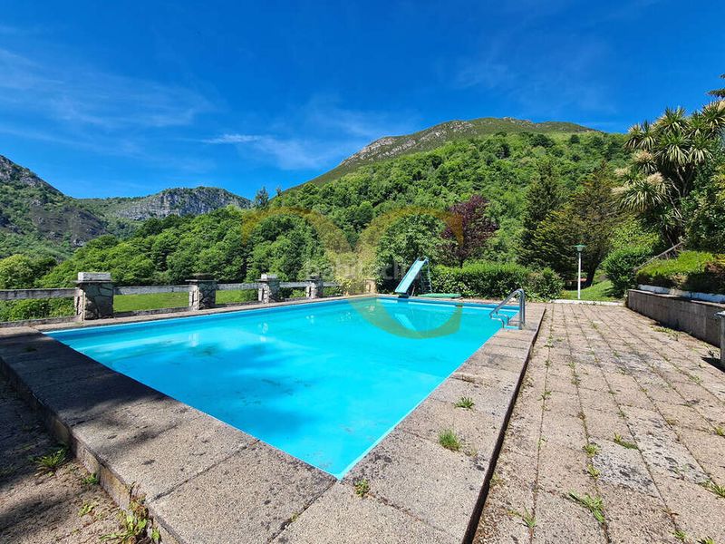 Foto d77bee1c-eb16-42c3-9286-67c3978a5e3a. Casa amb calefacció aparcament piscina a Caso