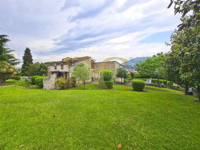 Foto 00c1fcab-a7c8-4872-8a2a-6ed6487945ce. Chalet mit heizung parking in Olivares Oviedo