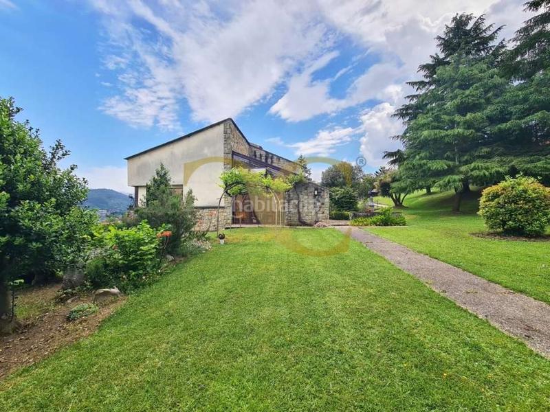 Foto 0588a0cf-193e-4775-a389-1b0f16c06092. Chalet mit heizung parking in Olivares Oviedo