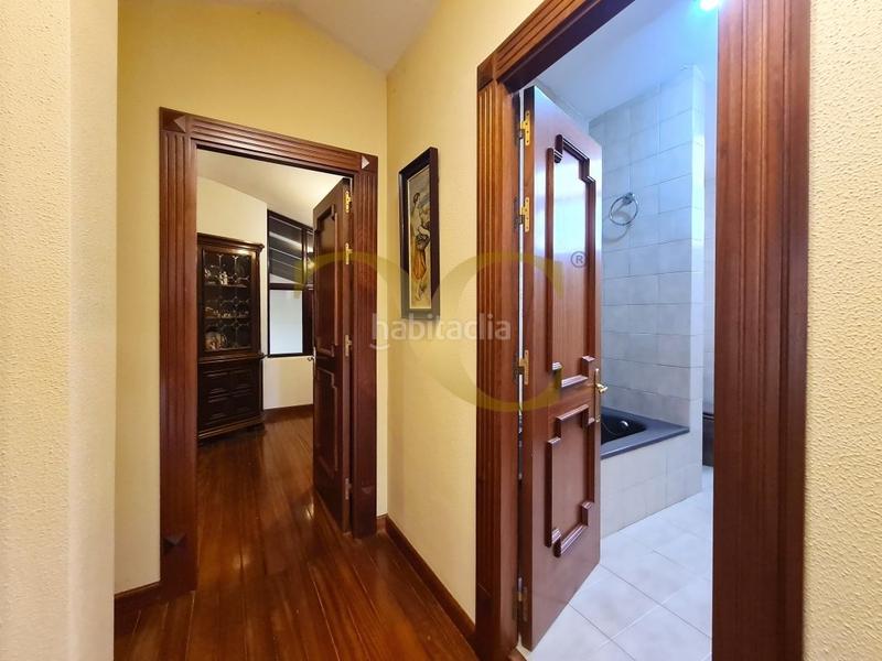 Foto 1848f0e1-134f-4bdd-a2e8-3d575a7d0787. Chalet mit heizung parking in Olivares Oviedo