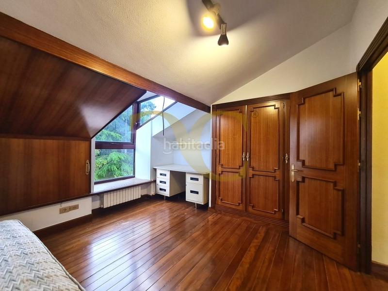 Foto 299d82ae-f8e3-48f5-ad21-c1b1c48ecfc7. Chalet mit heizung parking in Olivares Oviedo