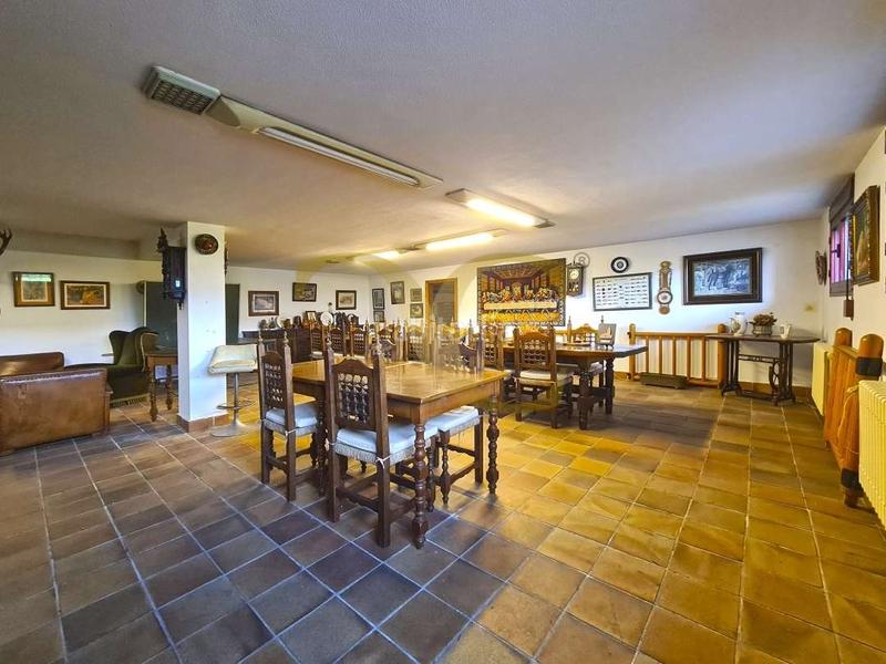 Foto 36dbbca0-0aa1-43b3-bac0-47d56b4904e7. Chalet mit heizung parking in Olivares Oviedo