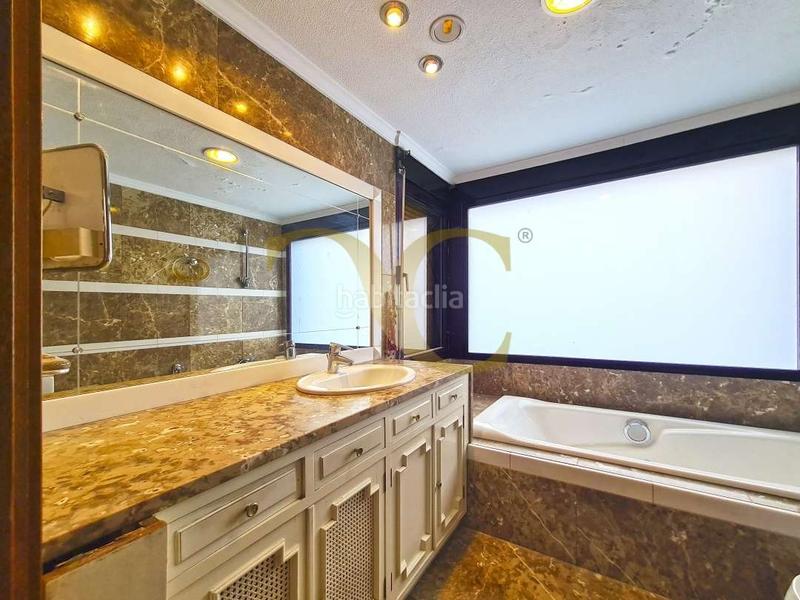 Foto 54b8b8c2-5286-4ffe-8dbb-91f3a3245651. Chalet mit heizung parking in Olivares Oviedo