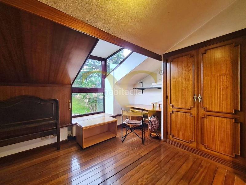 Foto 6f17aa91-6f14-4c9a-b52e-bef0d790753f. Chalet mit heizung parking in Olivares Oviedo