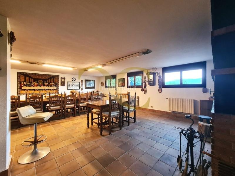 Foto c3528b7a-4a16-4625-afe6-2a06589a36aa. Chalet mit heizung parking in Olivares Oviedo