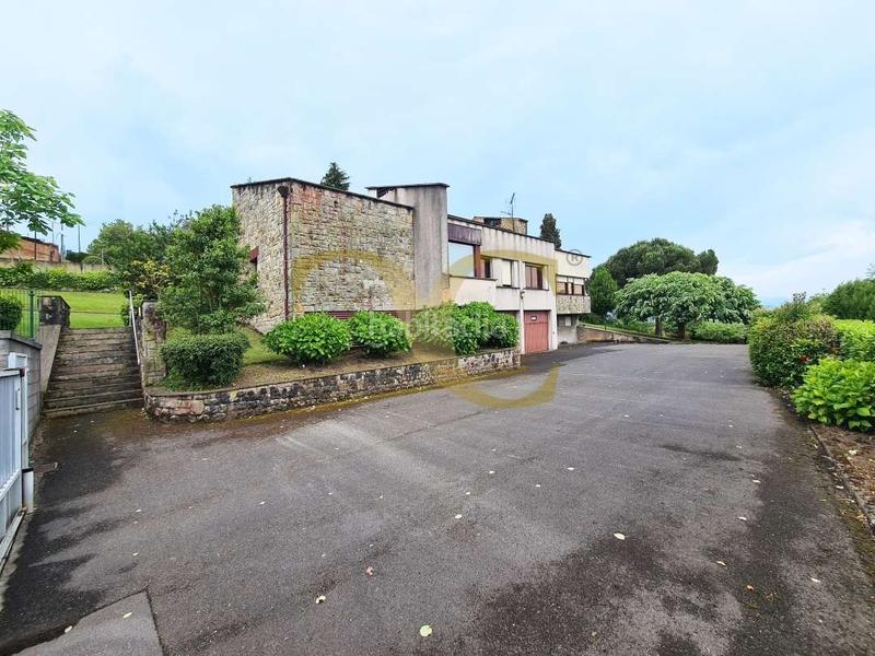 Foto cf9ccf6b-10c8-4830-9152-f591eba88e22. Chalet mit heizung parking in Olivares Oviedo