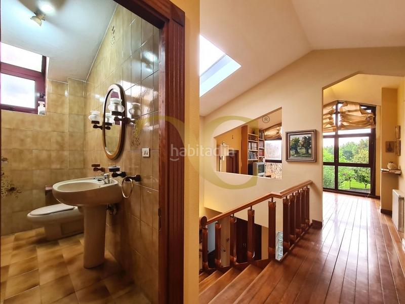 Foto f5d7678d-704f-48a5-8149-8e9bd76f3826. Chalet mit heizung parking in Olivares Oviedo