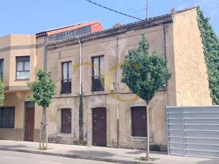Edificio  Calle del profesor pérez pimentel. Exclusiva ideal para inversores, propiedad para reformar en una