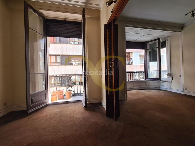 Foto c2394869-c195-430f-886d-74f452de91a6. Pis a Centro Gijón