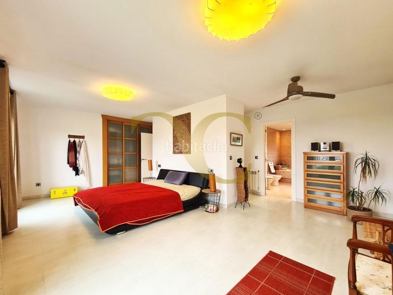 Foto 04aa37f0-a82b-4b44-aeac-19dcd8e2ebd4. Chalet mit heizung parking in Parroquias Sur - La Manjoya Oviedo