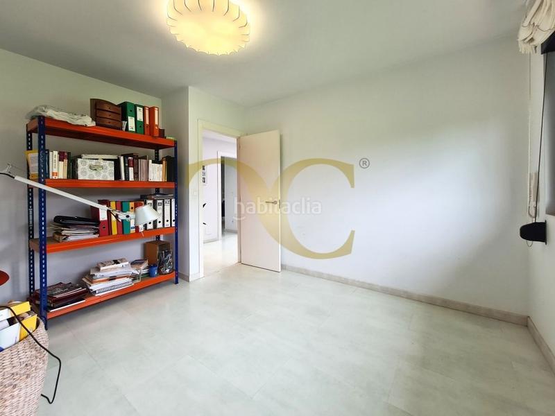 Foto 0a74bbc5-b811-4dc4-b903-f1251ef72673. Chalet mit heizung parking in Parroquias Sur - La Manjoya Oviedo