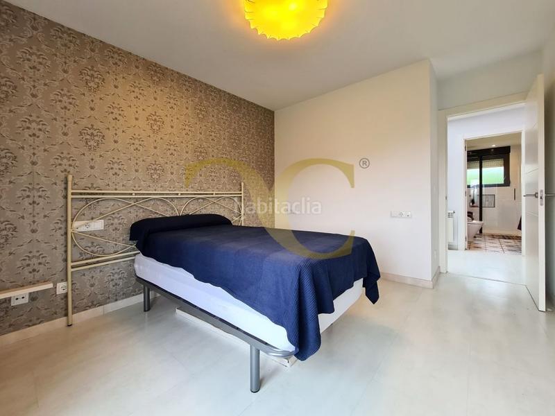 Foto 0bc379f6-b757-4b95-a909-358264ca3dd9. Chalet mit heizung parking in Parroquias Sur - La Manjoya Oviedo