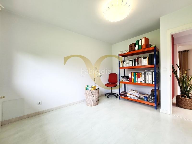 Foto 443e887f-07e5-452c-bd6e-4f4da45792e6. Chalet mit heizung parking in Parroquias Sur - La Manjoya Oviedo