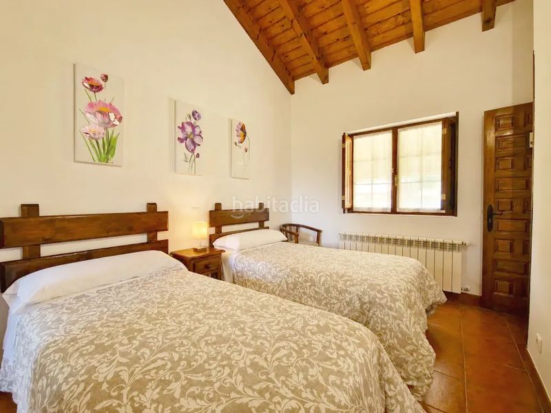 Foto a602f65c-5034-4de7-84a7-a0a271aaa1e1. Casa amb calefacció aparcament a Llanes pueblo Llanes