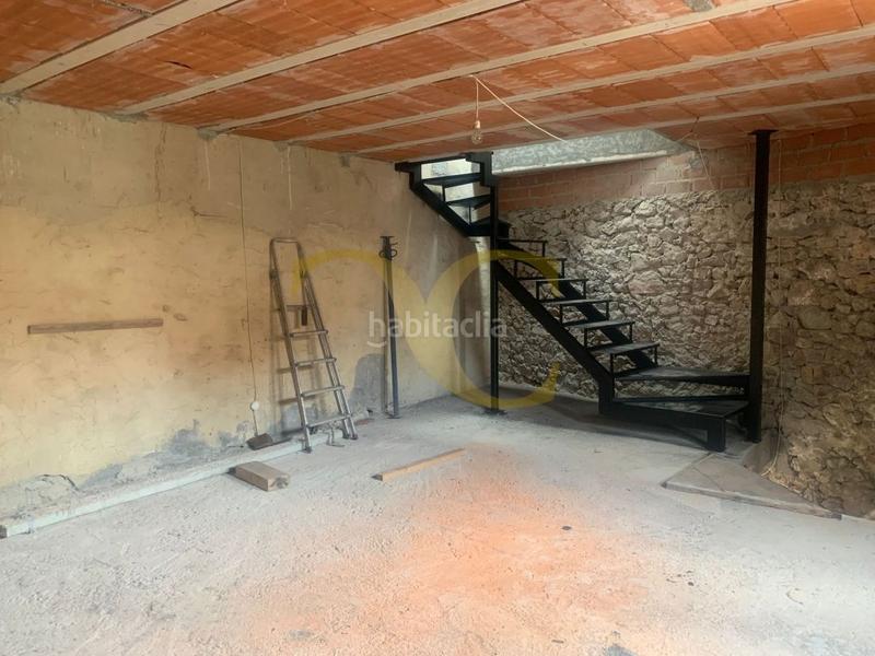 Foto fe1e5456-90c9-4bc1-a9a9-26323aace1ca. Casa cuadra para reformar en póo. en Celorio-Poó-Parres Llanes