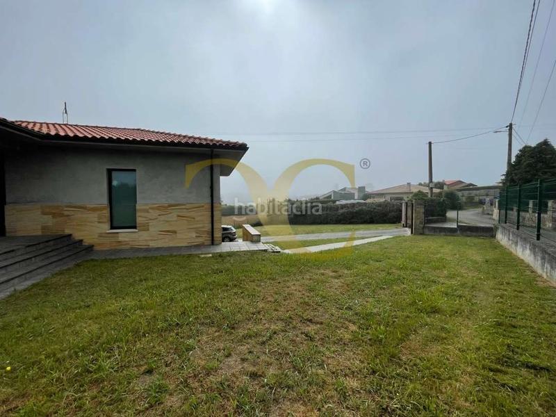 Foto 074cd585-dda9-468e-a793-e0e41e7d868d. Chalet con parcheggio in Quintes - Arroes Villaviciosa