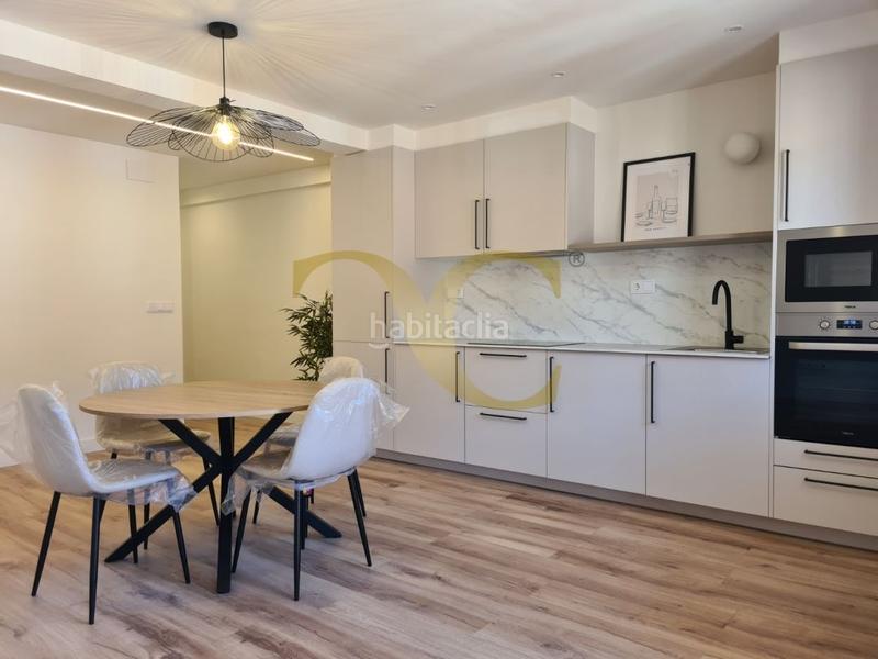 Foto afeeb1c4-3790-459a-96f4-a8e2f4cdc7b4. Appartamento con riscaldamento in La Calzada Gijón