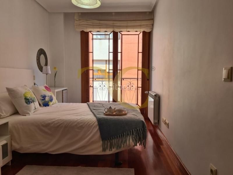 Foto 586c6e15-7a9d-4999-bc3c-ddd2c05fe0f3. Apartament amb calefacció a Centro Gijón