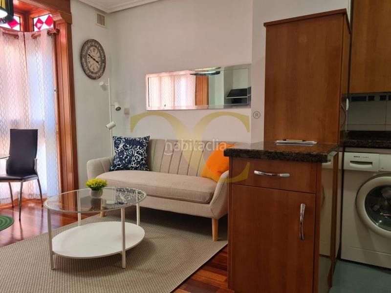 Foto b63e859b-a8b3-44ab-bed7-4511764dc7b3. Apartament amb calefacció a Centro Gijón