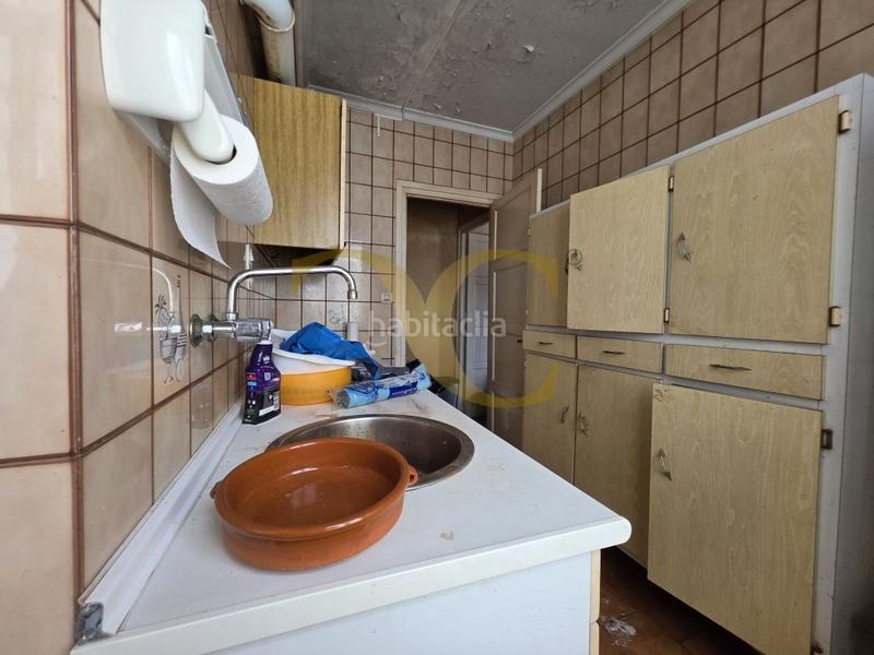 Foto 3d516b00-0197-4f74-b793-ed259b05a699. Piso exclusiva piso para reformar en cardenal cisneros. en Santander