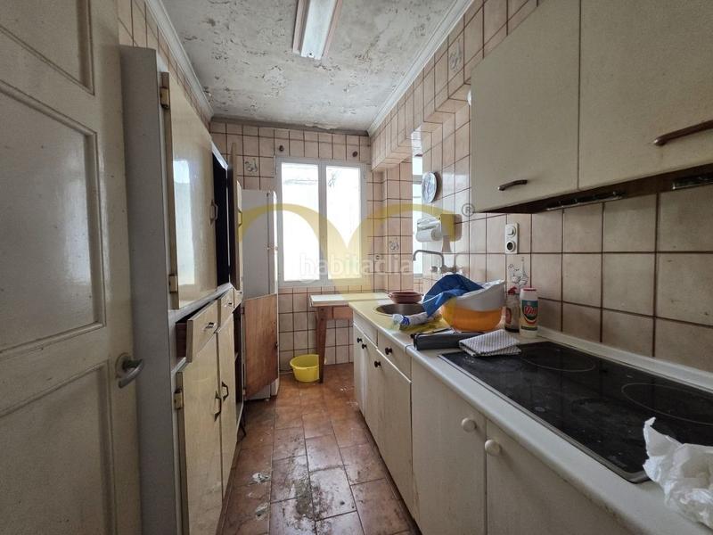 Foto c3890333-a21e-4947-b01d-be264dcfd02d. Piso exclusiva piso para reformar en cardenal cisneros. en Santander
