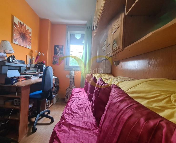 Foto fbe646f0-f78e-42a1-b473-9925465c2811. Flat with heating parking in Jove Gijón